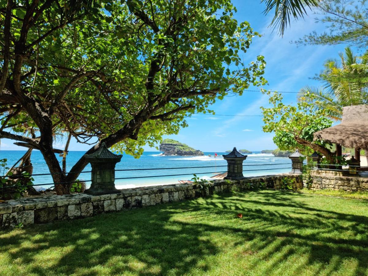 Istana Ombak Eco Resort Pacitan Ngoại thất bức ảnh