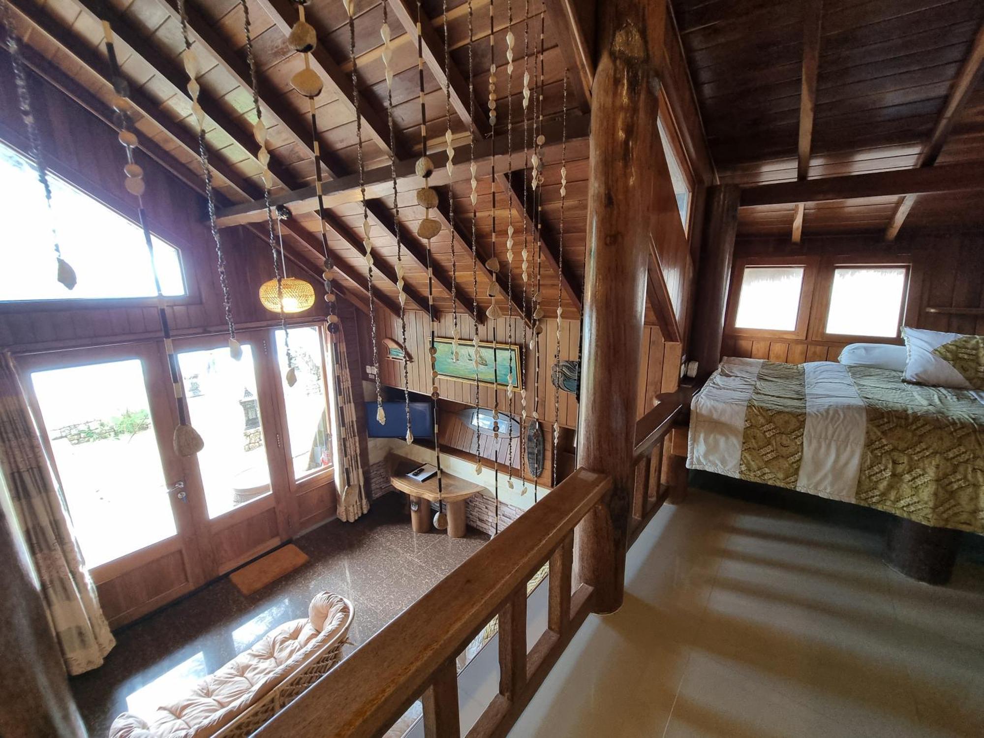 Istana Ombak Eco Resort Pacitan Ngoại thất bức ảnh