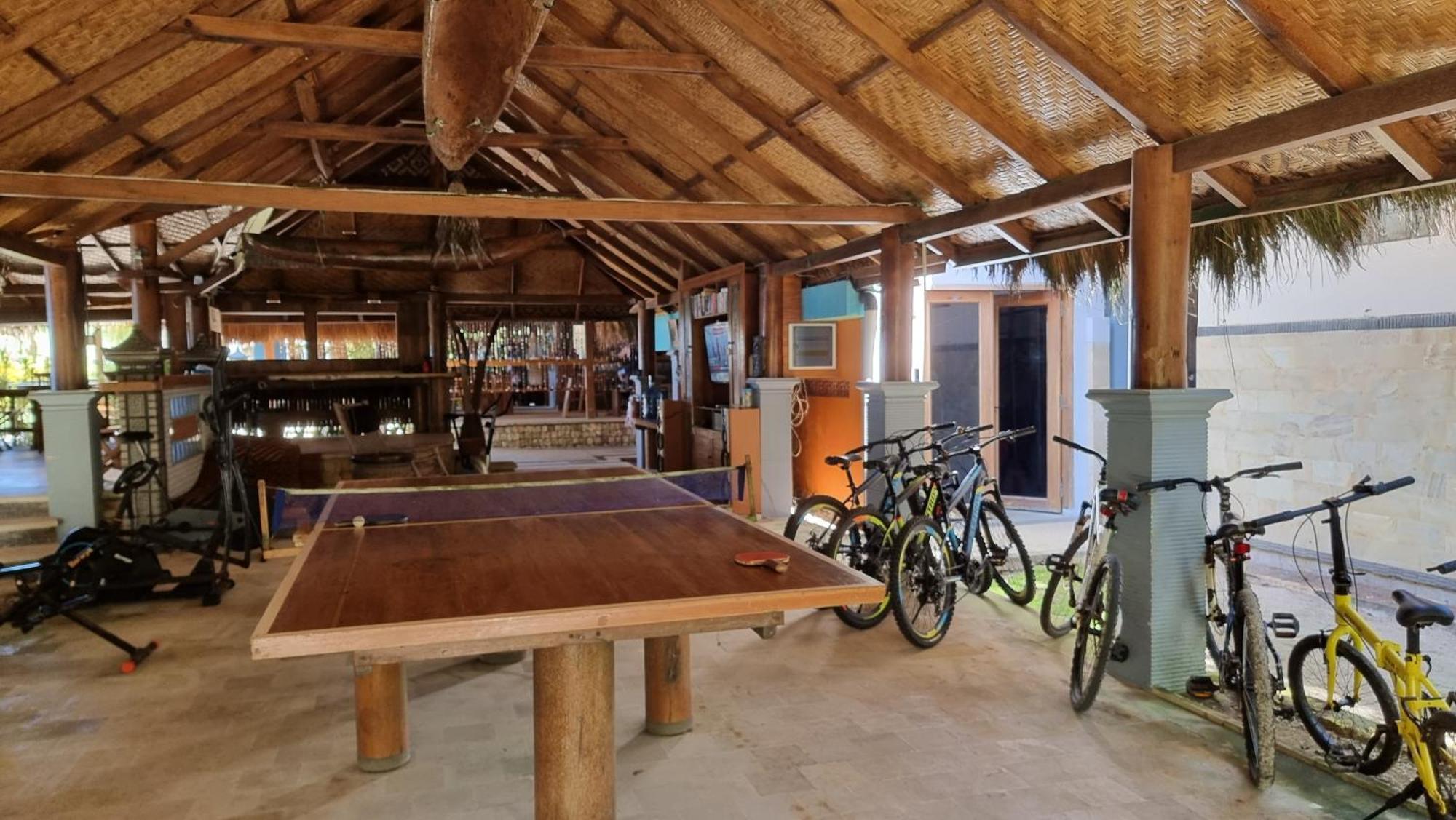 Istana Ombak Eco Resort Pacitan Ngoại thất bức ảnh