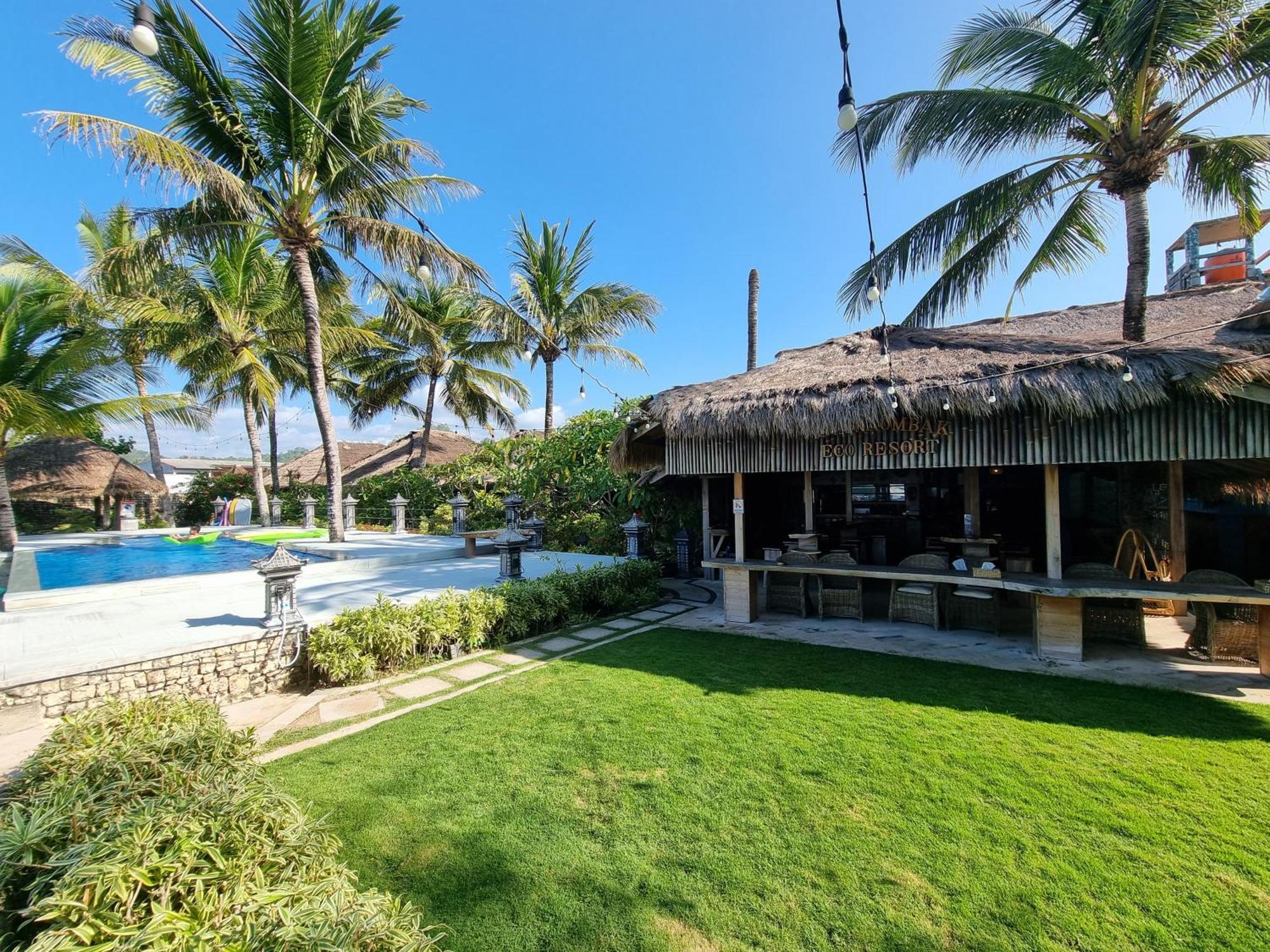 Istana Ombak Eco Resort Pacitan Ngoại thất bức ảnh