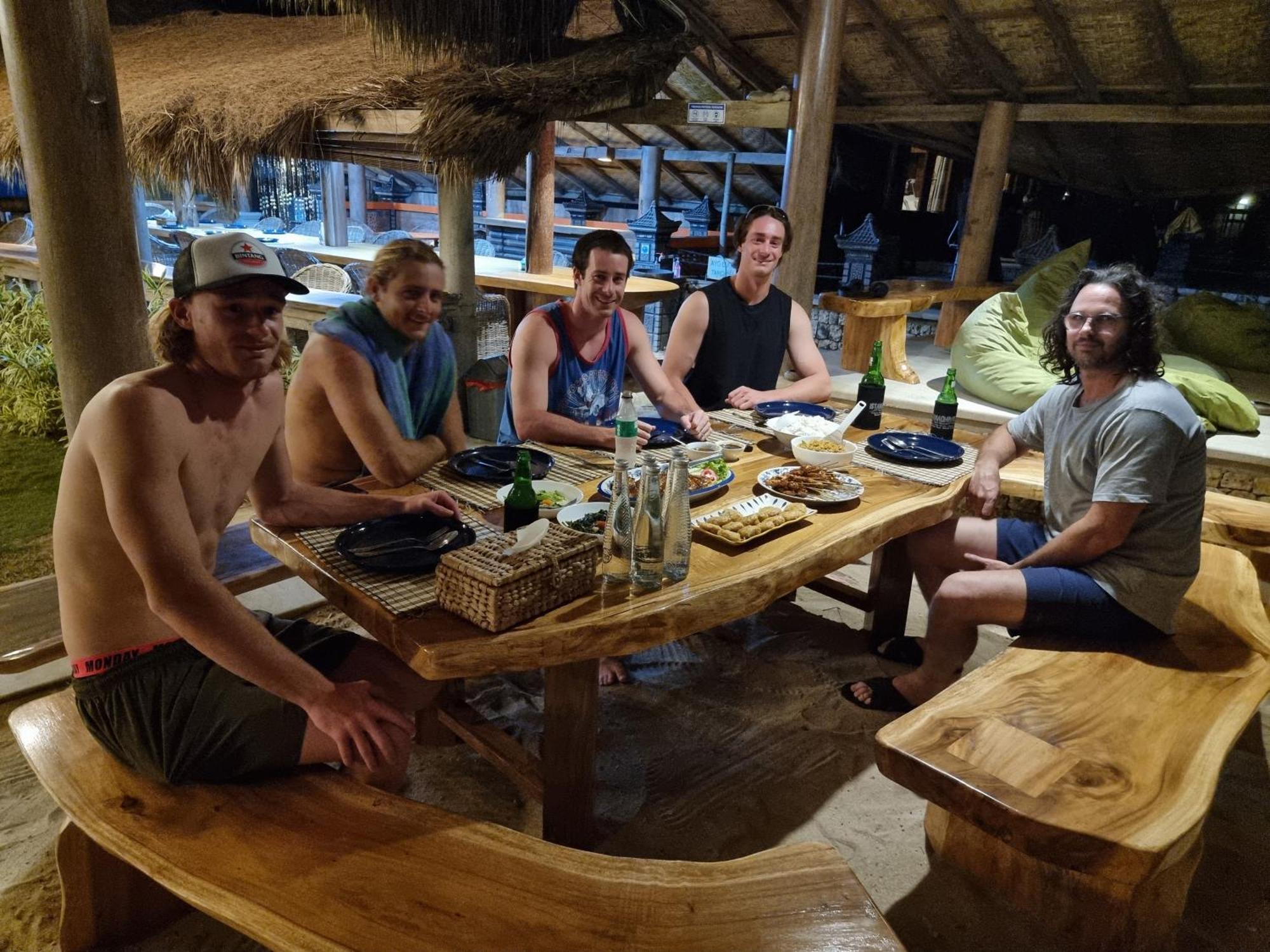 Istana Ombak Eco Resort Pacitan Ngoại thất bức ảnh