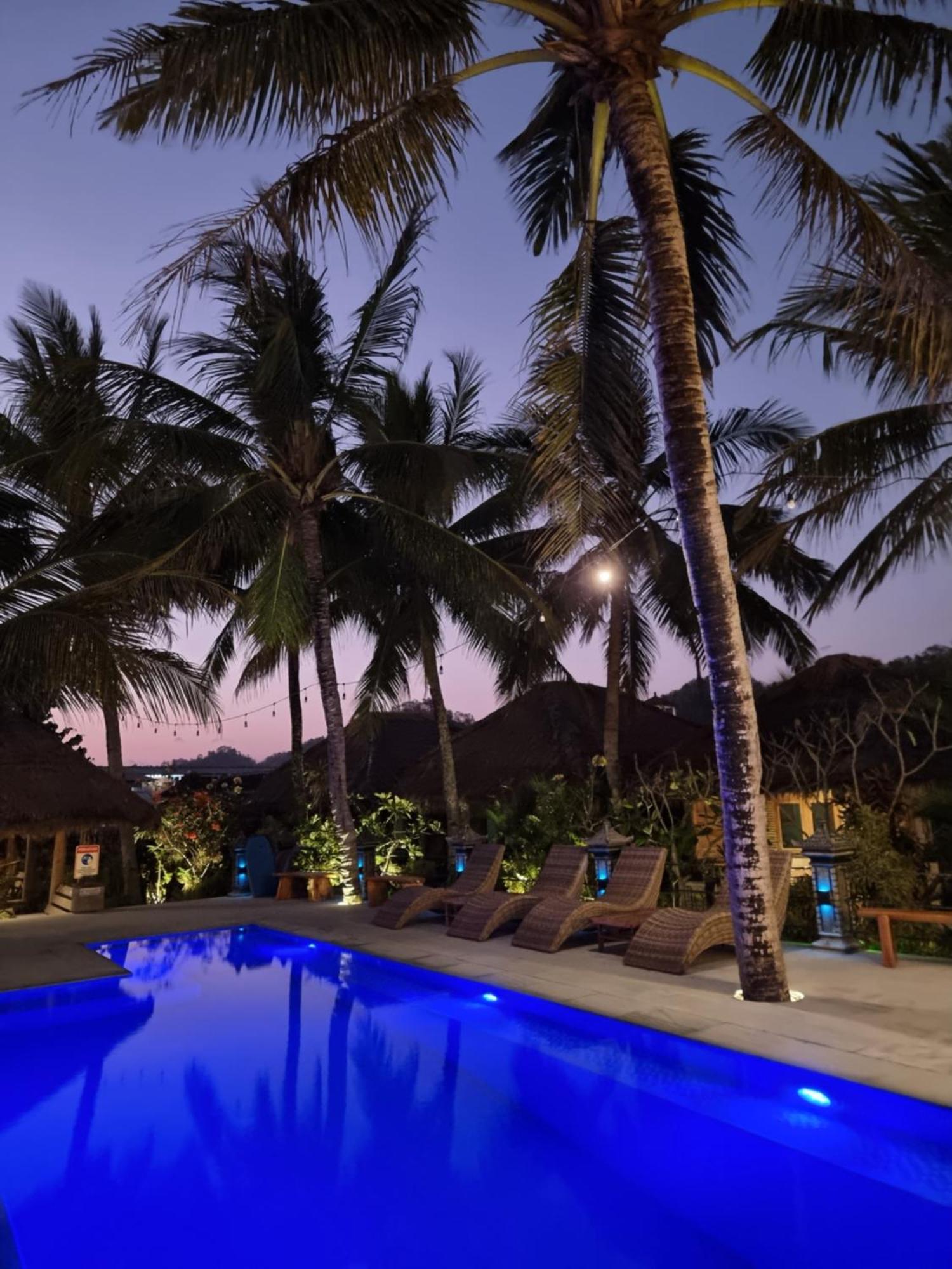 Istana Ombak Eco Resort Pacitan Ngoại thất bức ảnh