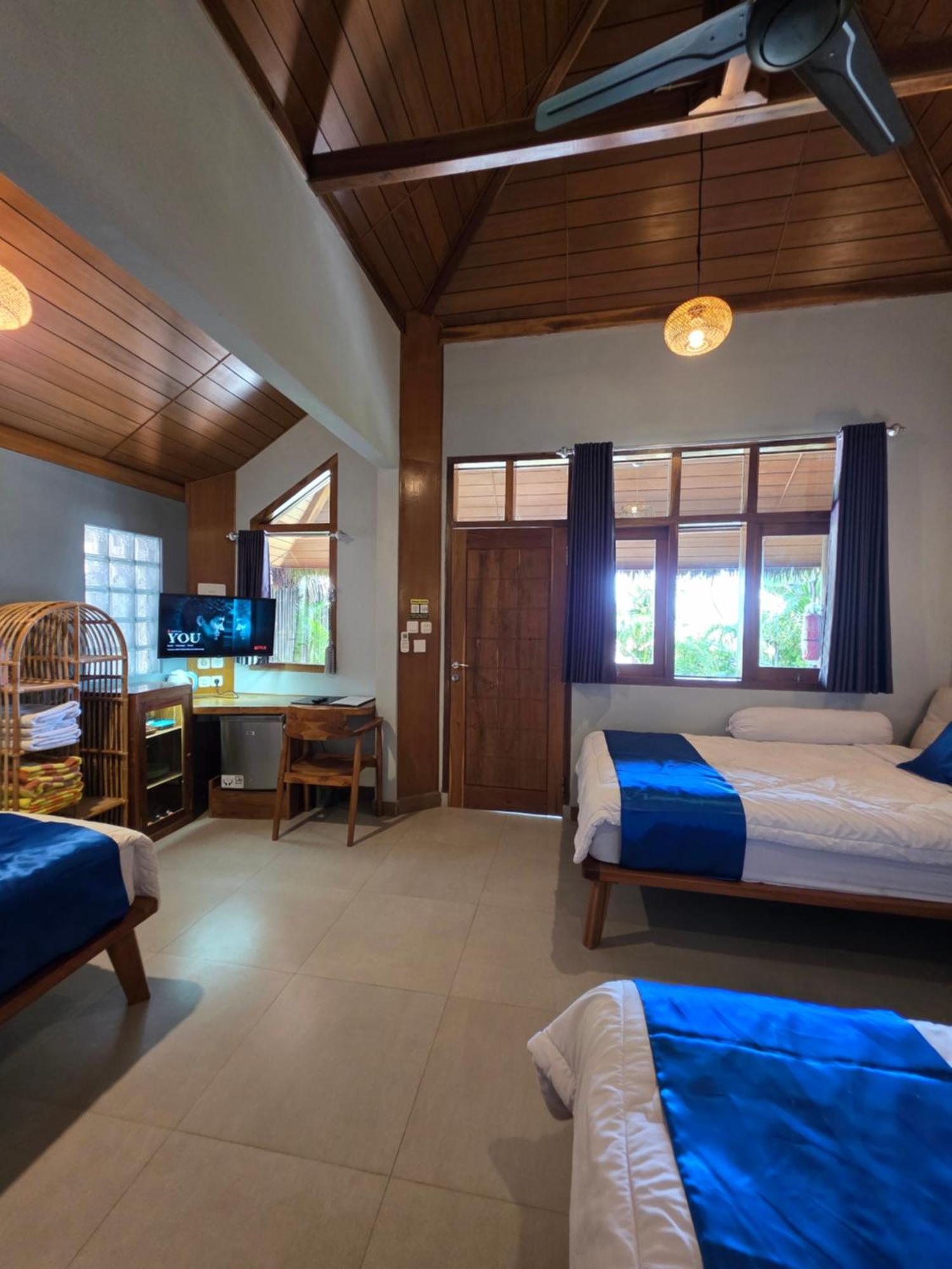 Istana Ombak Eco Resort Pacitan Ngoại thất bức ảnh