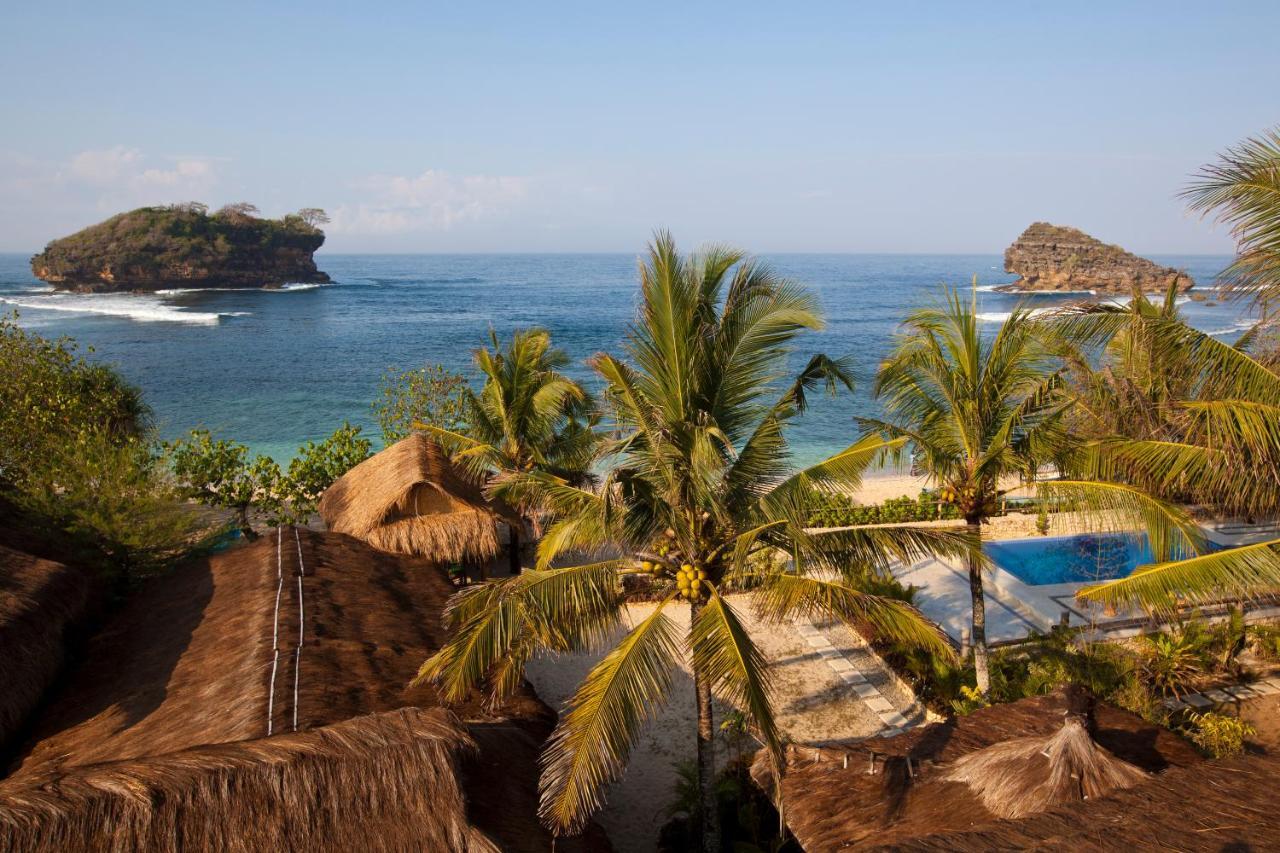 Istana Ombak Eco Resort Pacitan Ngoại thất bức ảnh